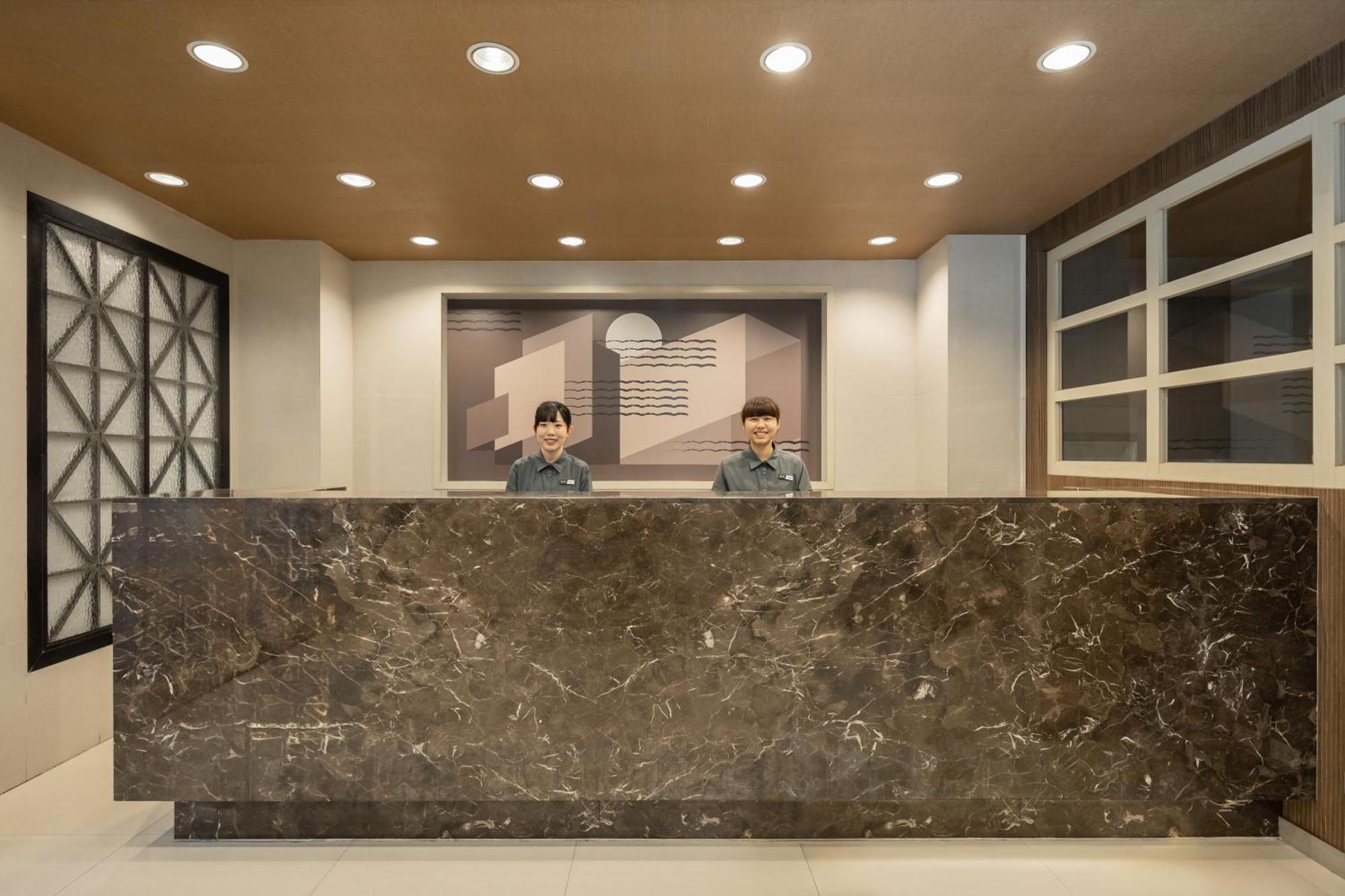 Kindness Hotel - Tainan Minsheng Екстериор снимка