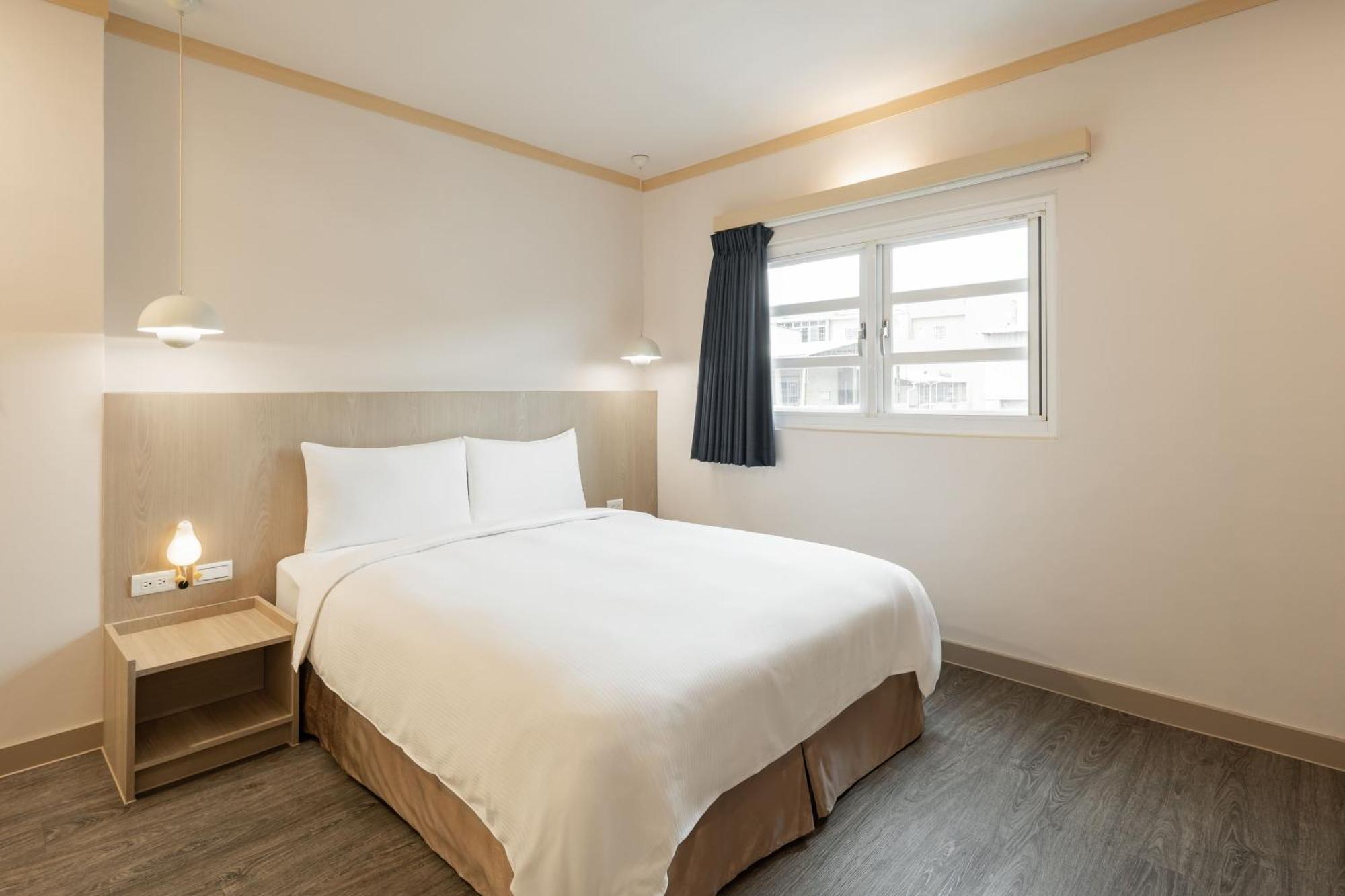 Kindness Hotel - Tainan Minsheng Стая снимка