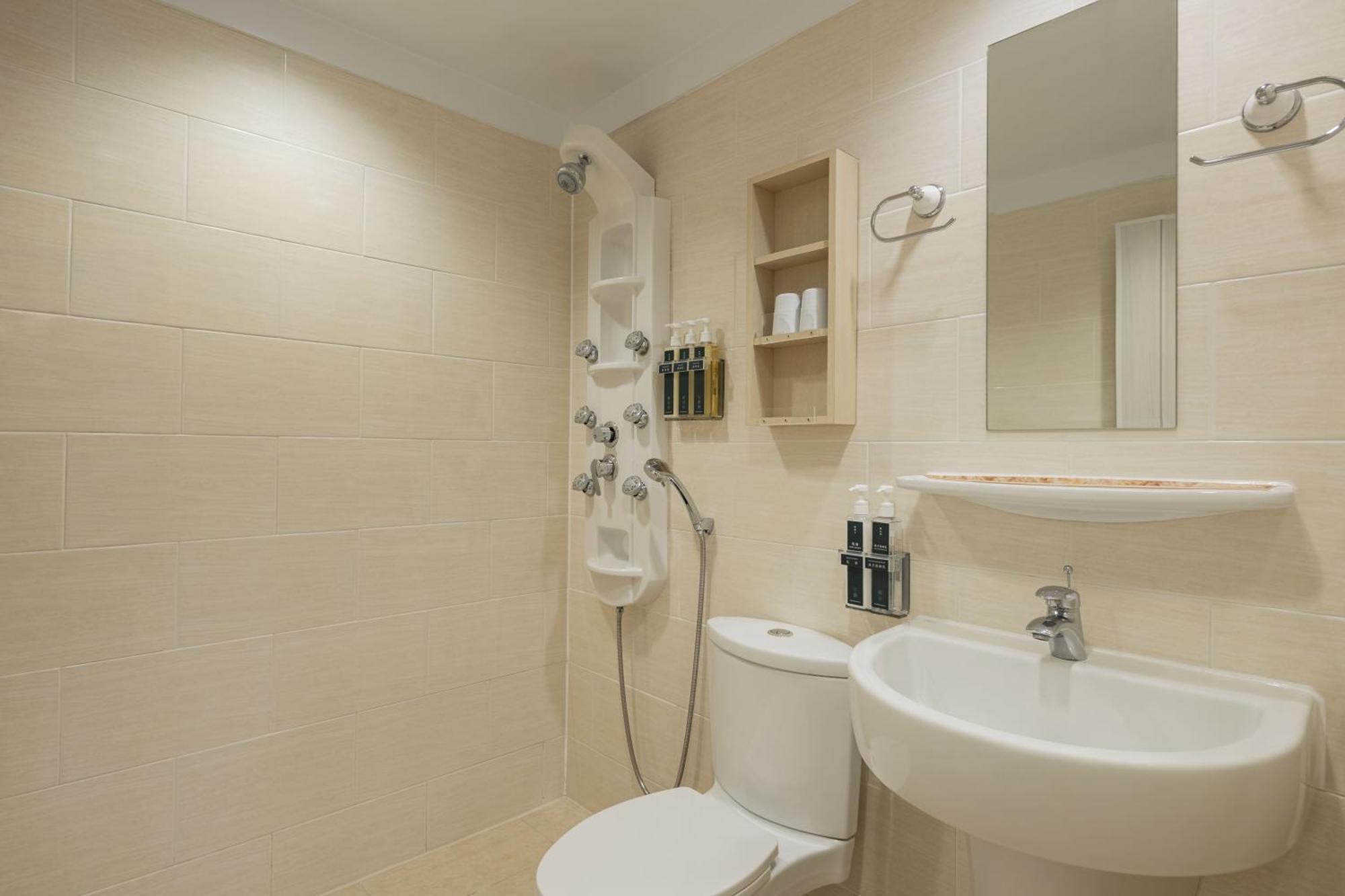 Kindness Hotel - Tainan Minsheng Стая снимка